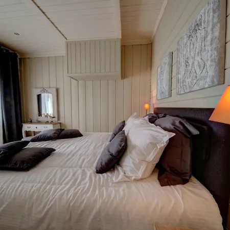 Autour De La Ferme Apartment